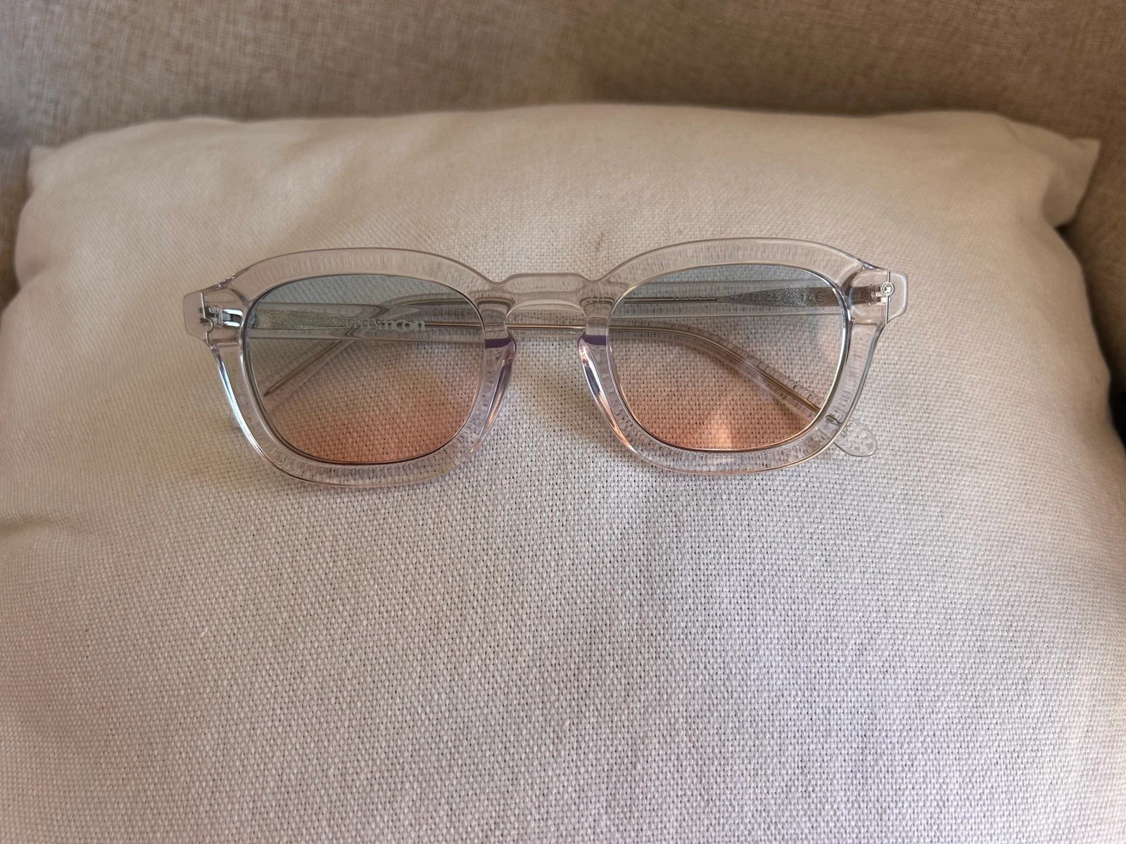 🕶️ Tinymoon Glasses – Nayah Model (Transparent Frame & Gradient Lenses) – photo 3
